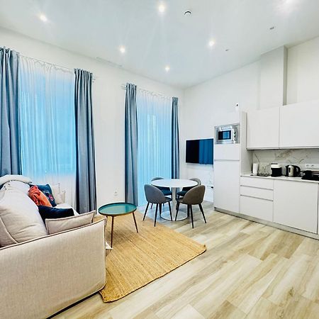 Qe Apartments Кадис Екстериор снимка