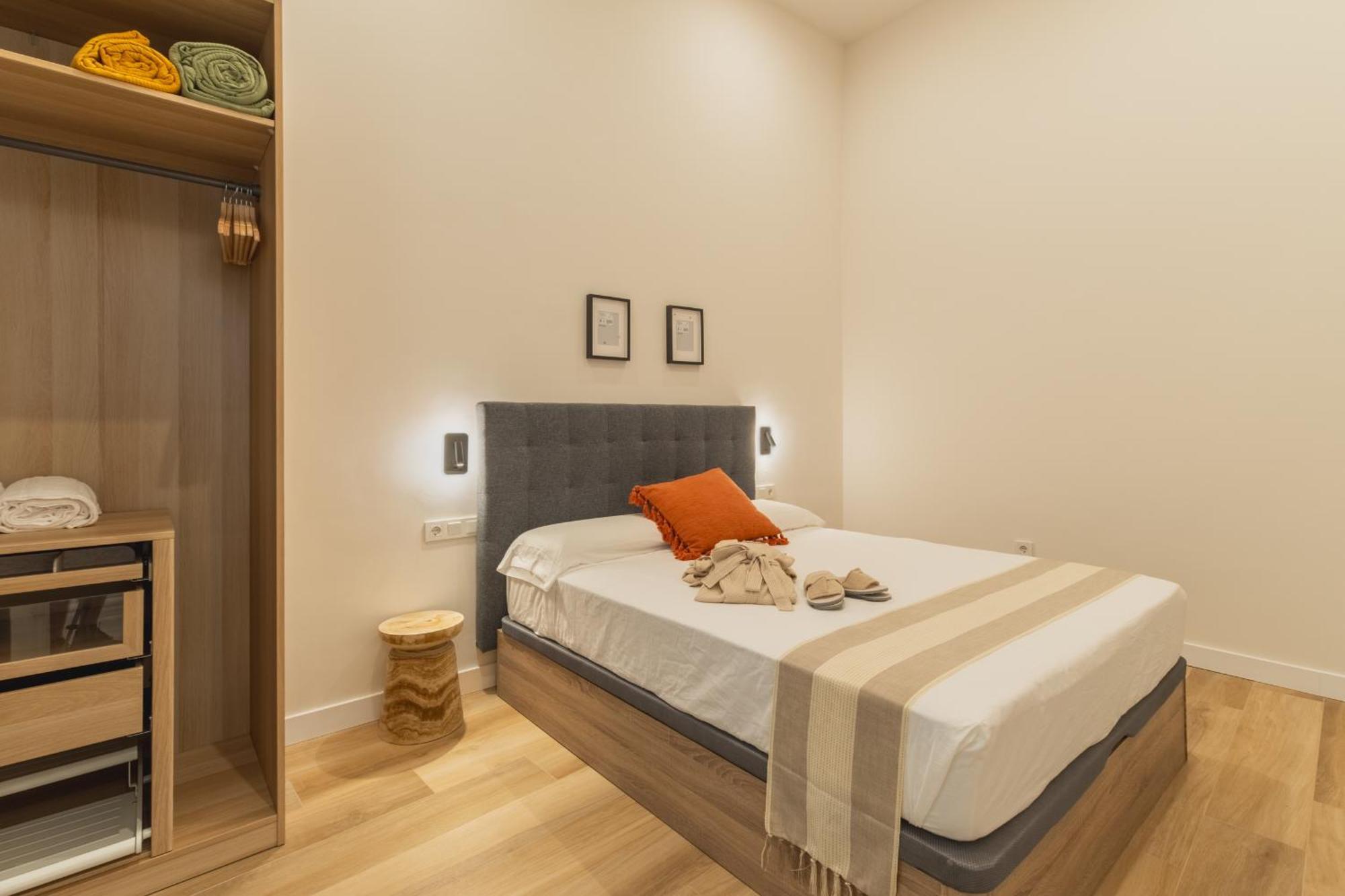 Qe Apartments Кадис Екстериор снимка