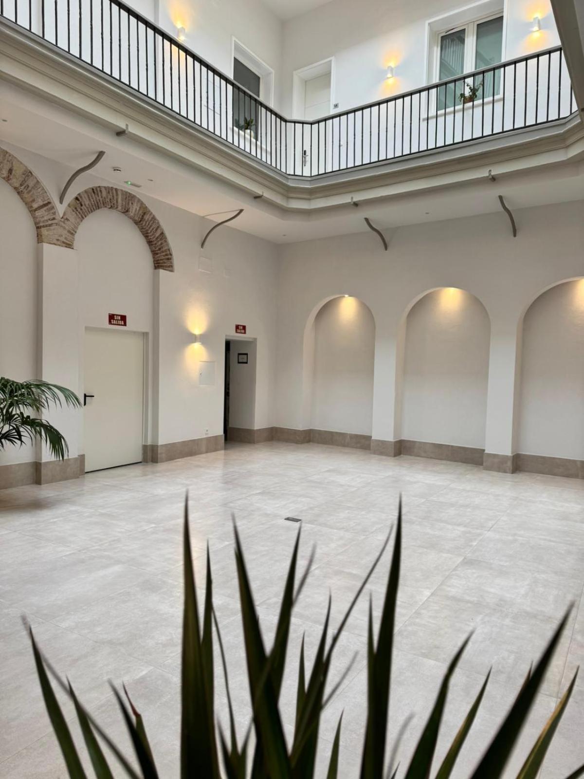 Qe Apartments Кадис Екстериор снимка