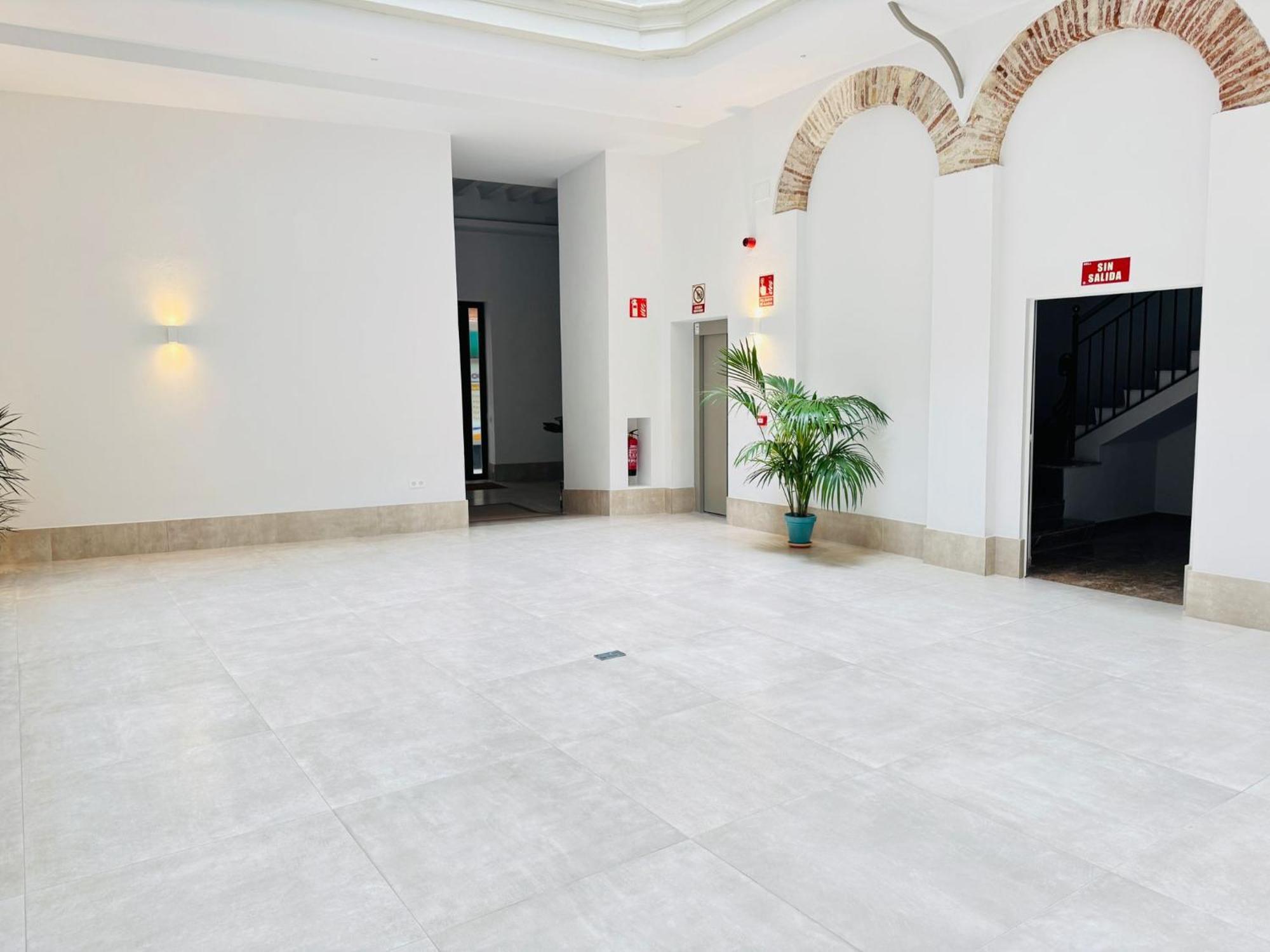 Qe Apartments Кадис Екстериор снимка