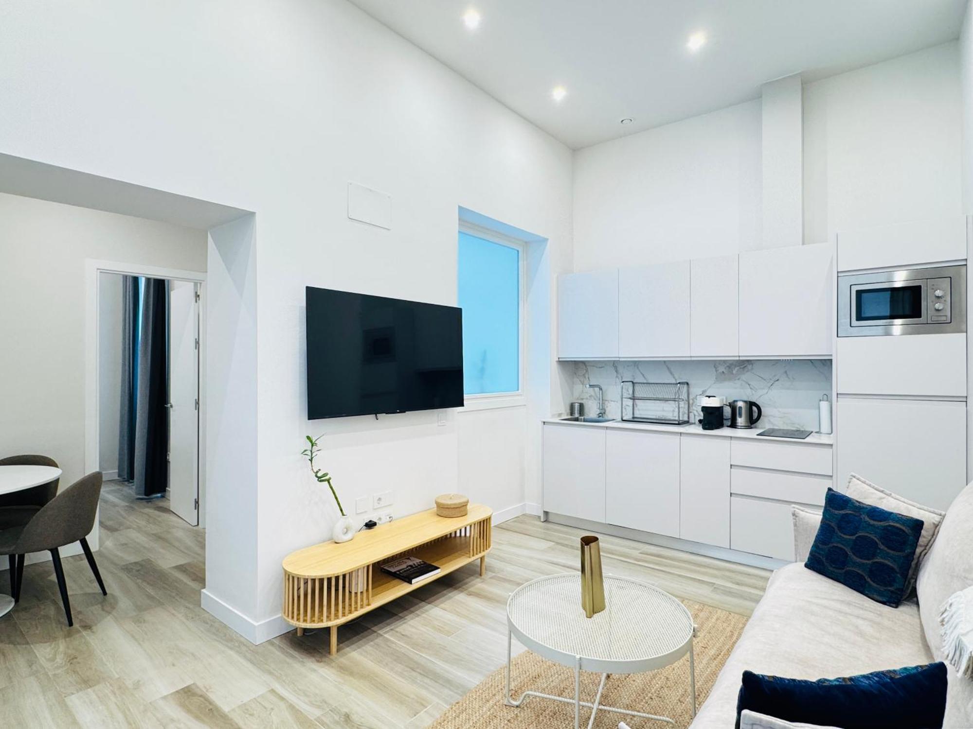 Qe Apartments Кадис Екстериор снимка